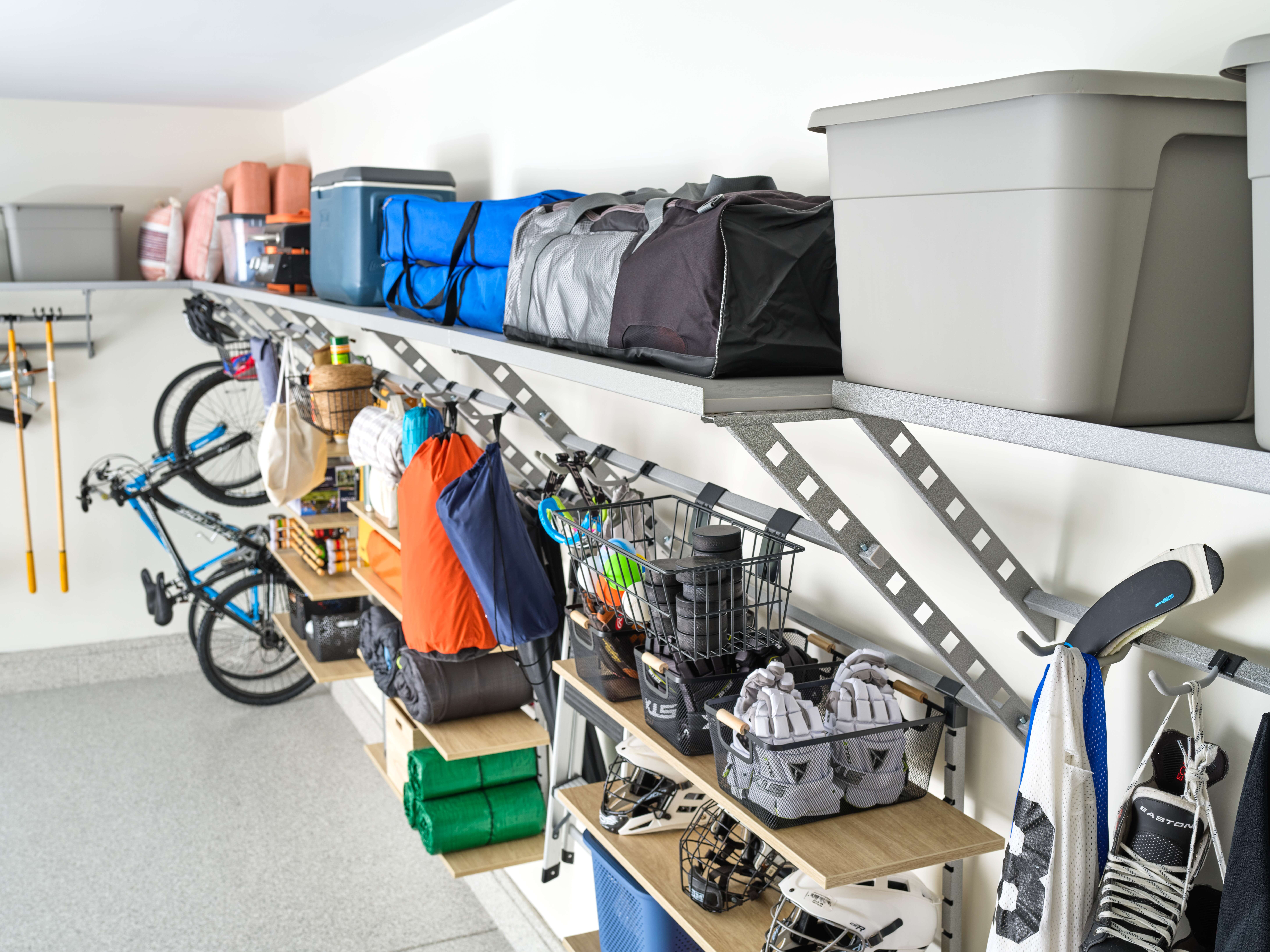 building garage shelves